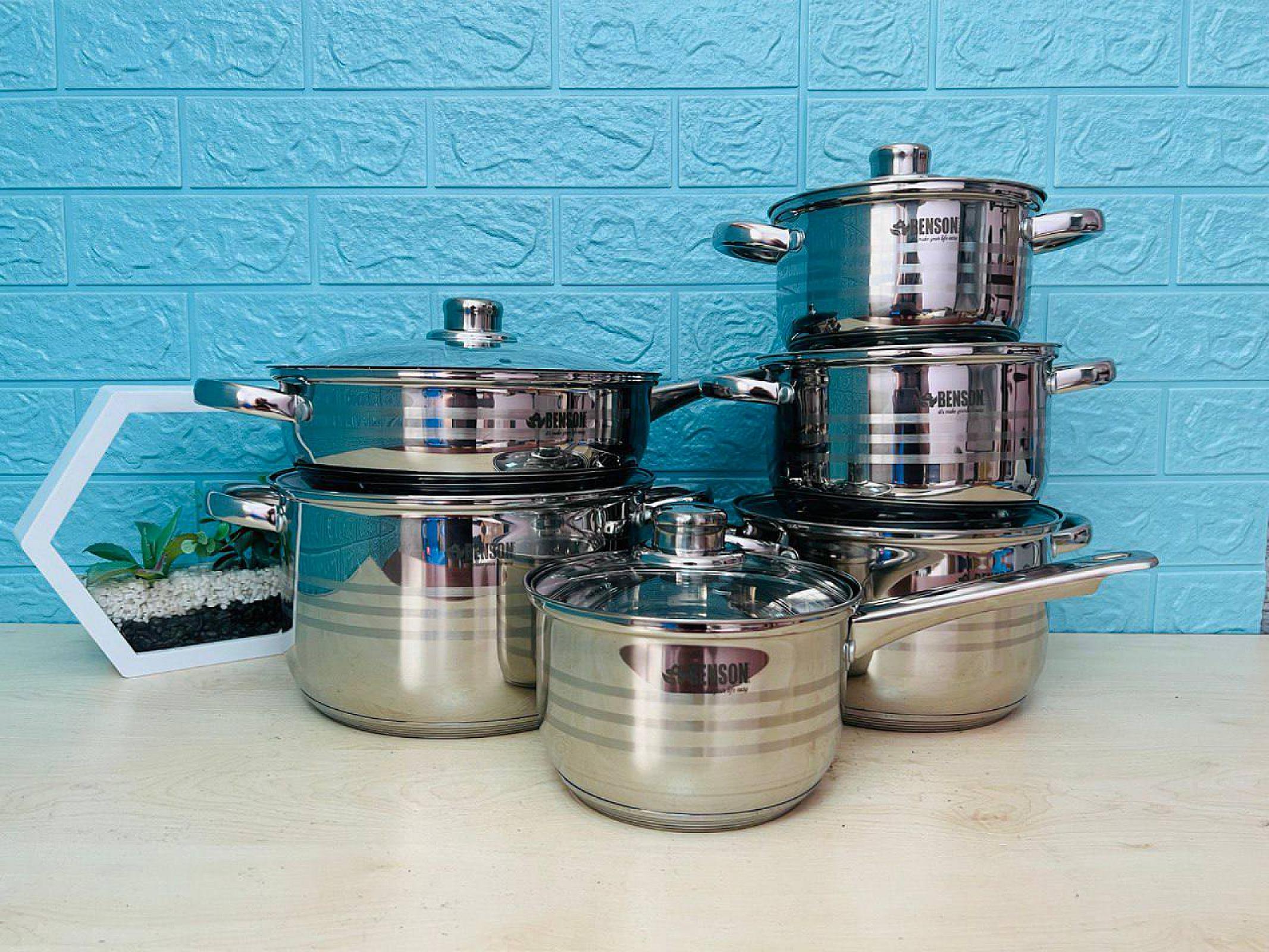 Набір посуду з високоякісної нержавіючої сталі на 12 предметів