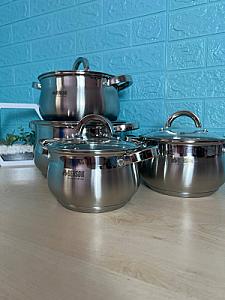 Набір посуду з високоякісної нержавіючої сталі на 8 предметів