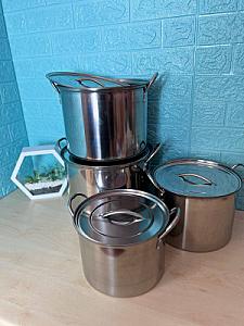 Набір посуду з високоякісної нержавіючої сталі на 8 предметів