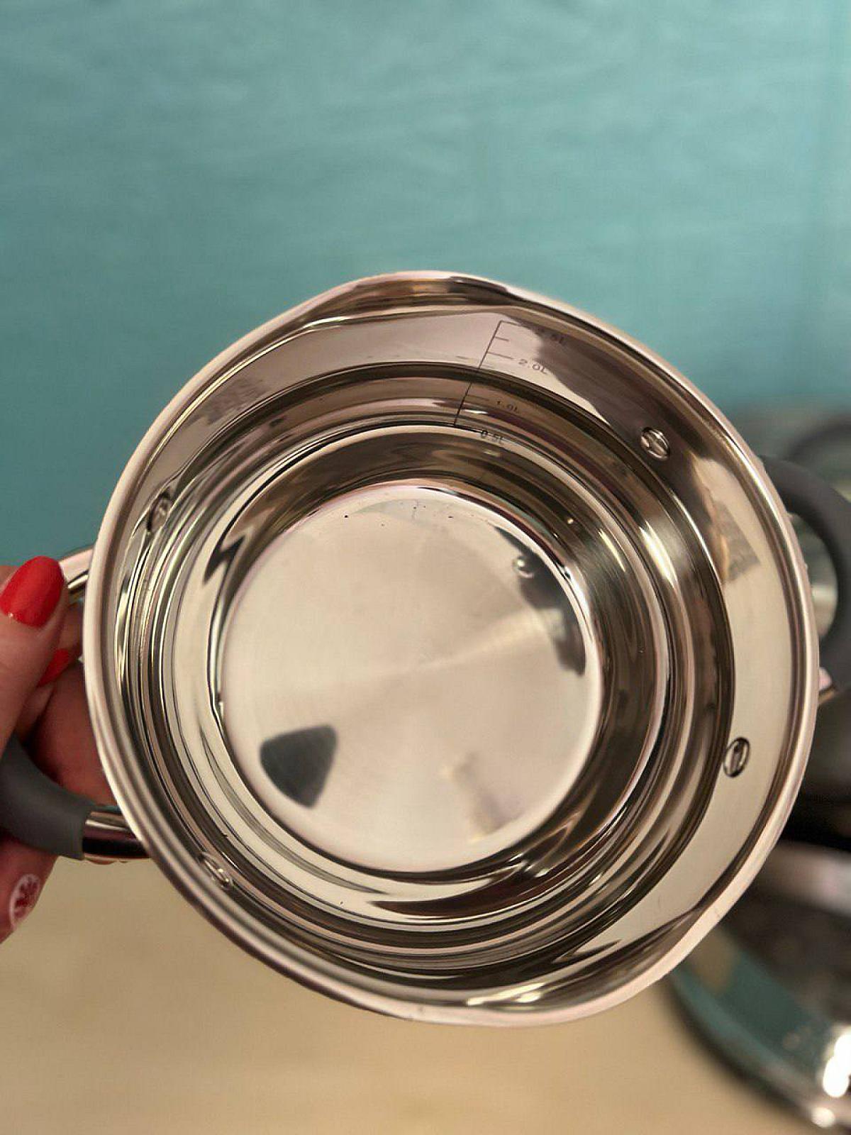 Набір посуду з нержавіючої сталі на 4 предмета + підставка