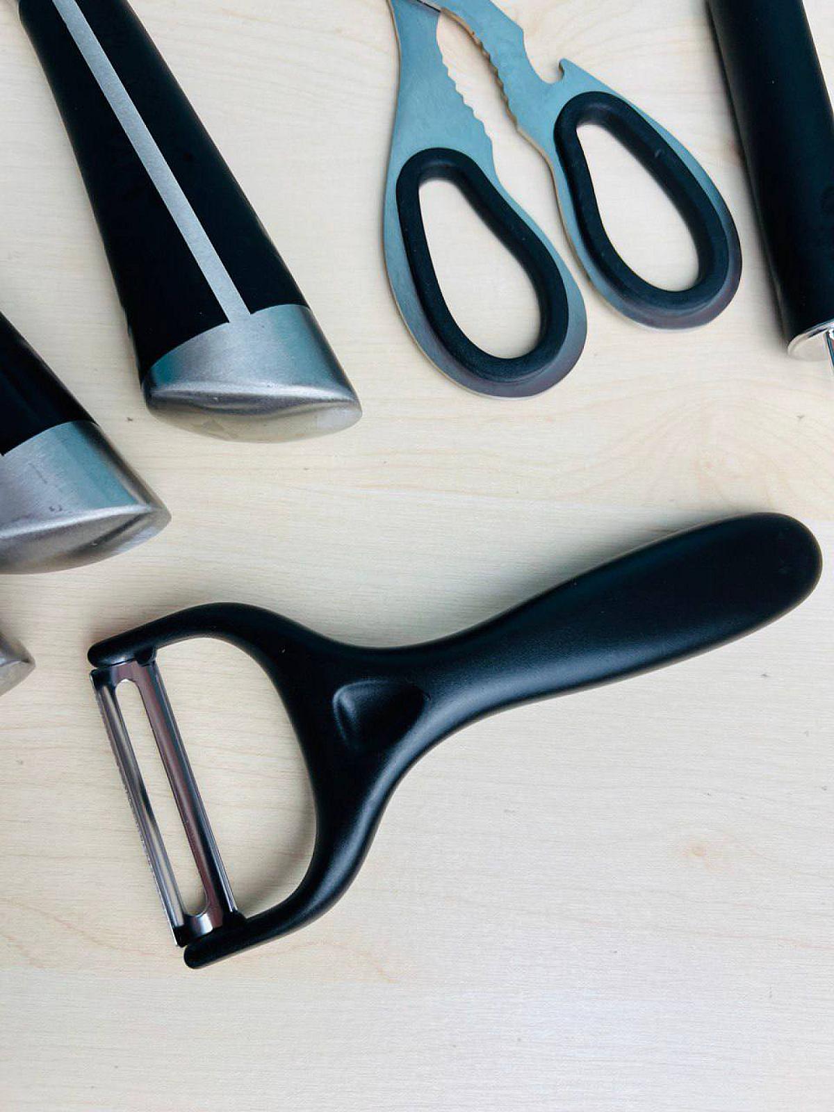 Набор кухонных ножей на 8 предметов из высококачественной нержавеющей стали