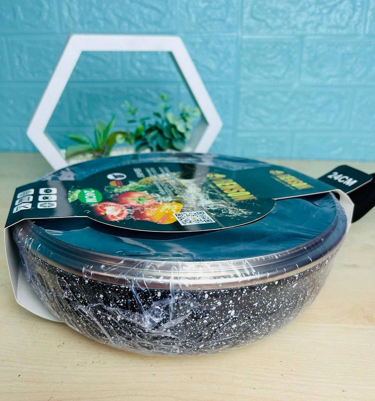 Сковорода с гранитным антипригарным покрытием с высокими бортами. Диаметр 28 см