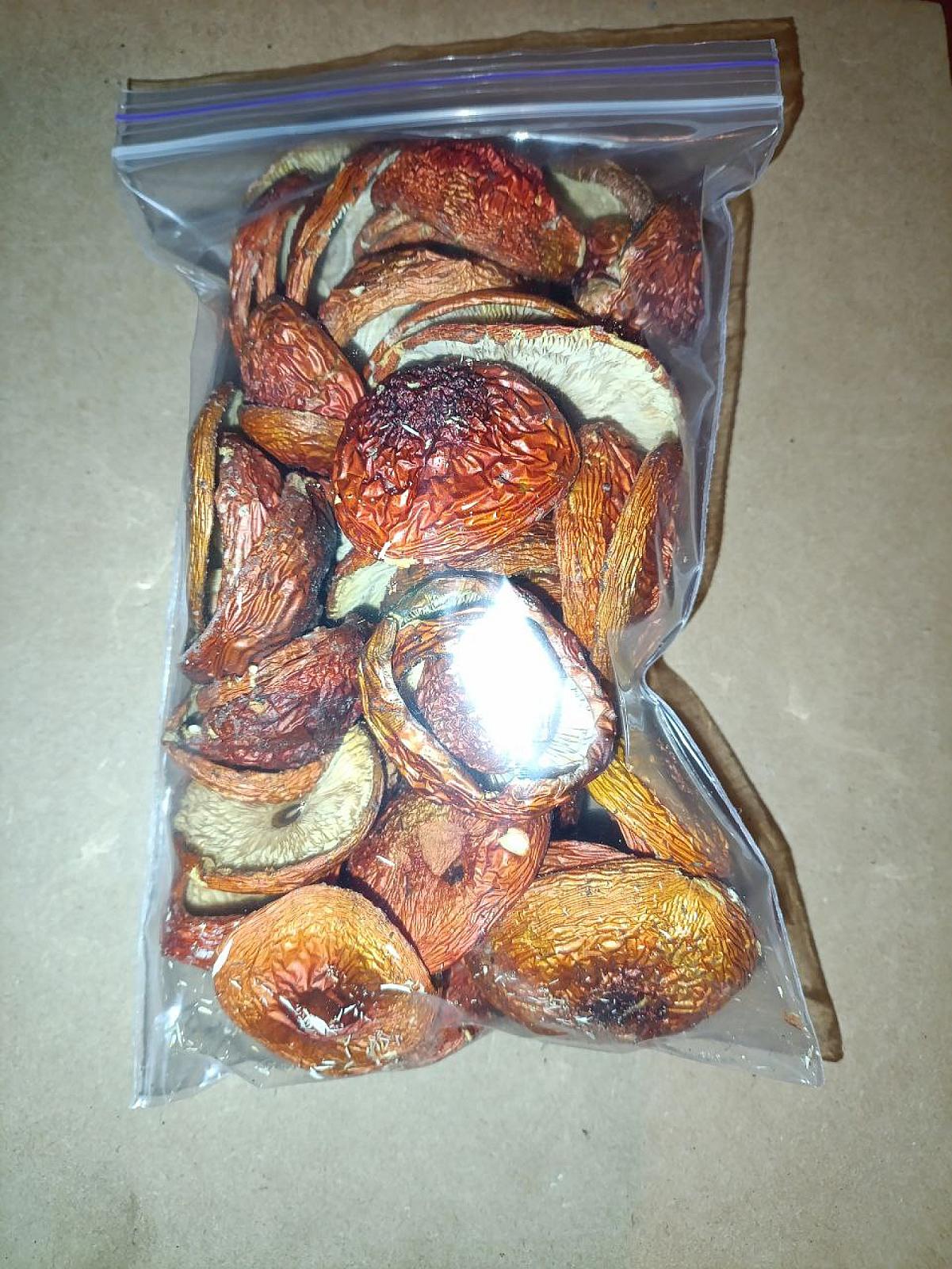 МУХОМОР ЧЕРВОНИЙ-КАПЕЛЮШКИ НЕРОЗКРИТІ-50+5(бонус)грм