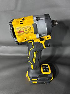 Гайковерт DeWalt DCF921