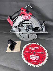 Акумуляторна пила Milwaukee 2834-20 M18 FUEL 7‑1/4” Circular Saw