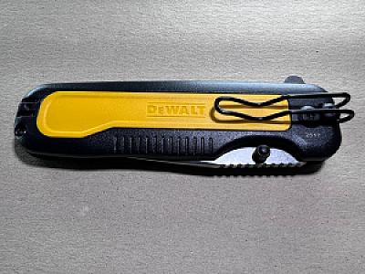 Ніж DeWalt DWHT10994 Tanto (8,38см)