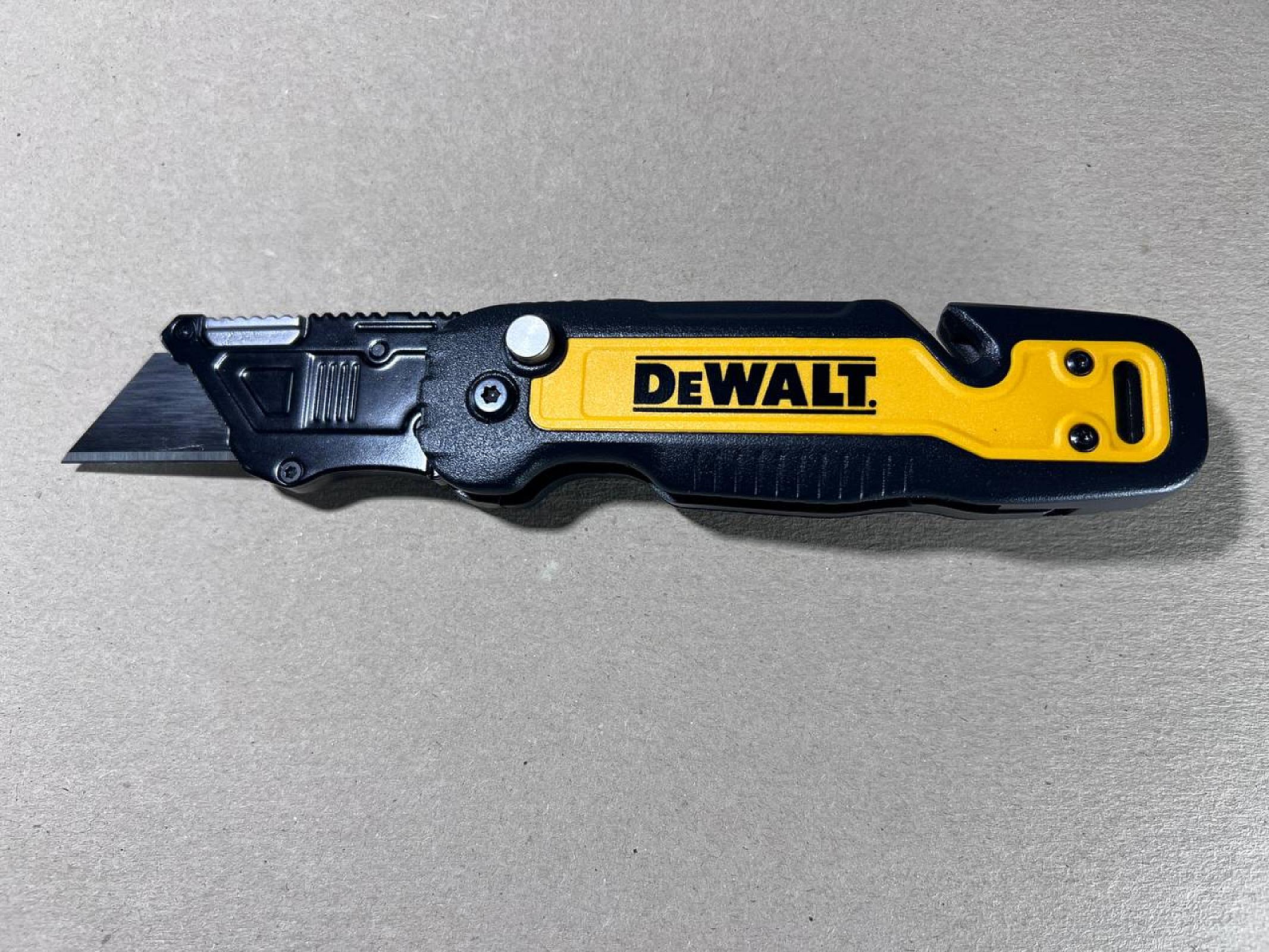 Ніж DEWALT DWHT10992