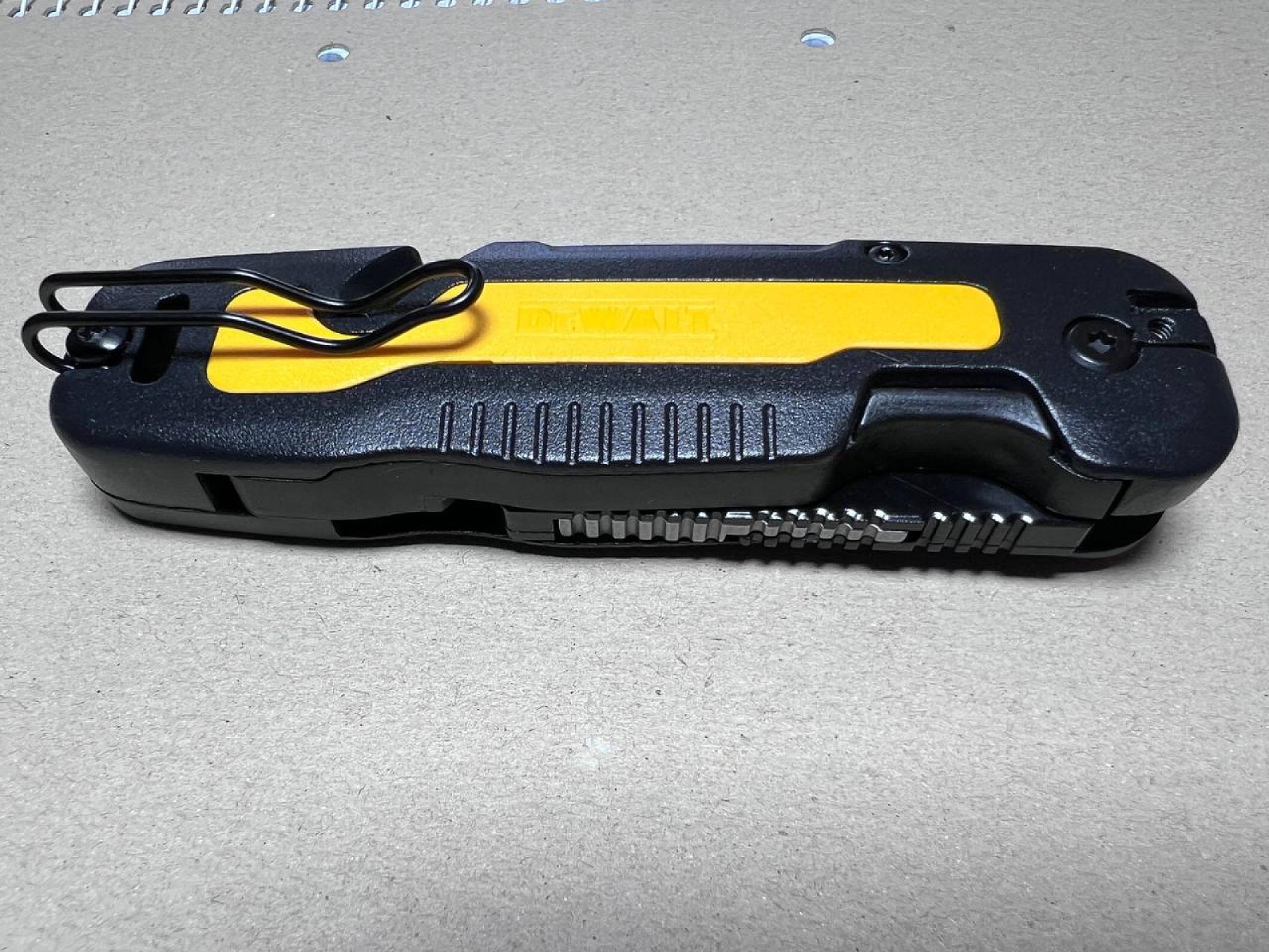 Ніж DEWALT DWHT10992