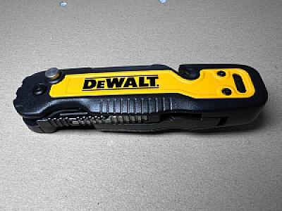 Ніж DEWALT DWHT10992