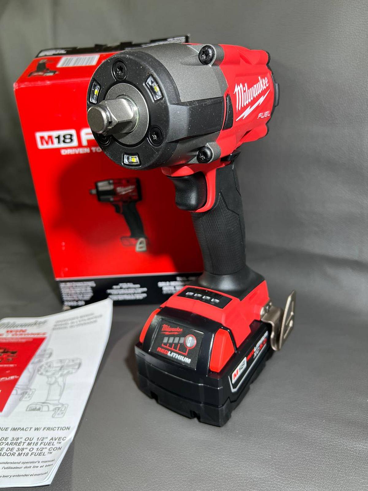 Гайковерт Milwaukee 2962-20 серії M18 FUEL