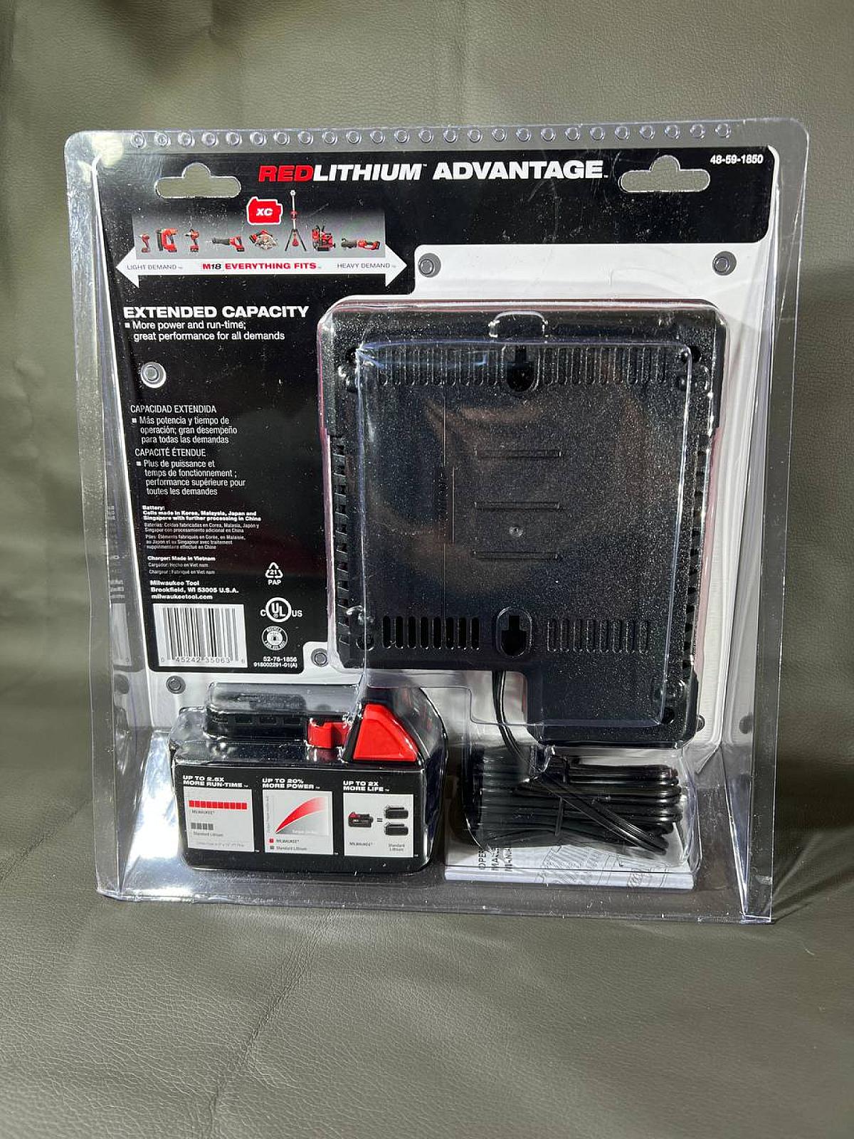 Комплект зарядний пристрій M18 та M12 та акумулятор M18 REDLITHIUM XC 5.0Ah