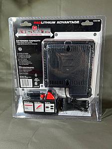 Комплект зарядний пристрій M18 та M12 та акумулятор M18 REDLITHIUM XC 5.0Ah