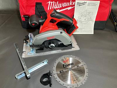 Циркулярна пилка Milwaukee M18 2630-20