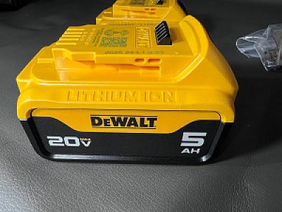 Акумулятори DeWalt dcb2104, dcb240, dcb205, dcb203