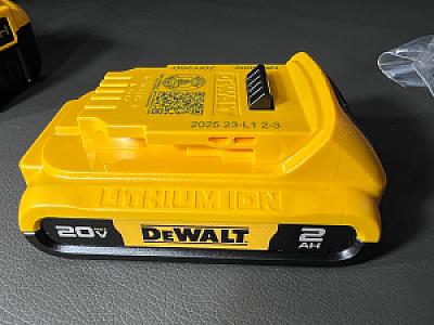 Акумулятори DeWalt dcb2104, dcb240, dcb205, dcb203