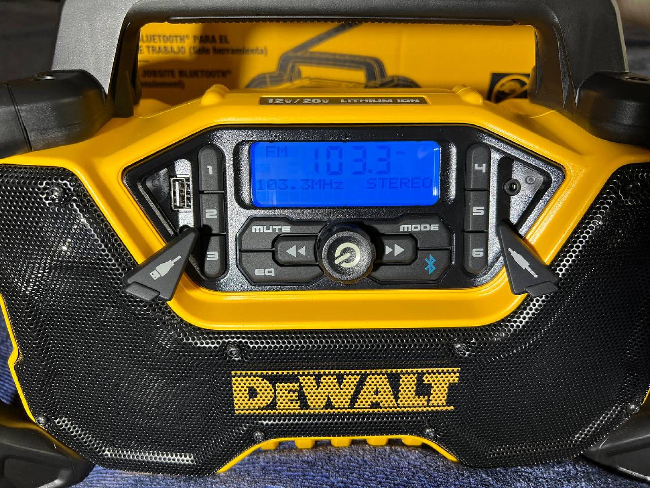 Будівельне радіо /блютуз колонка DeWALT DCR028