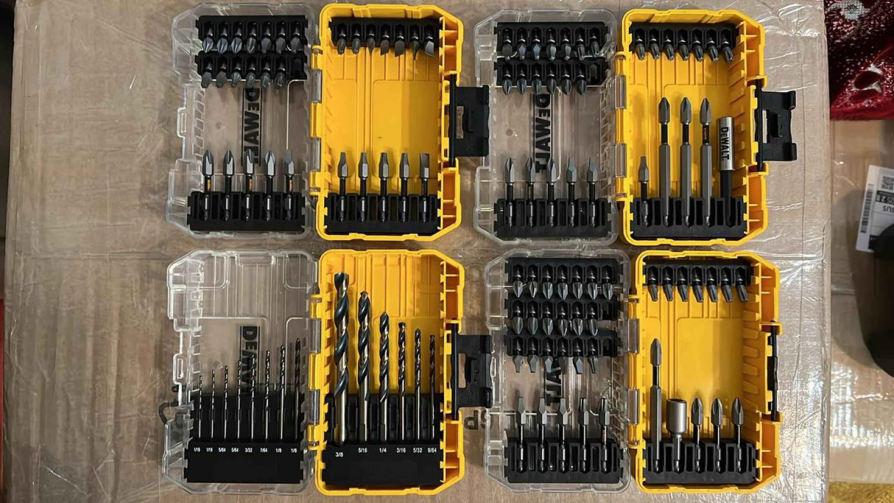 Набір біт та свердел серії TOUGH GRIP DeWALT DWAF110SETTG