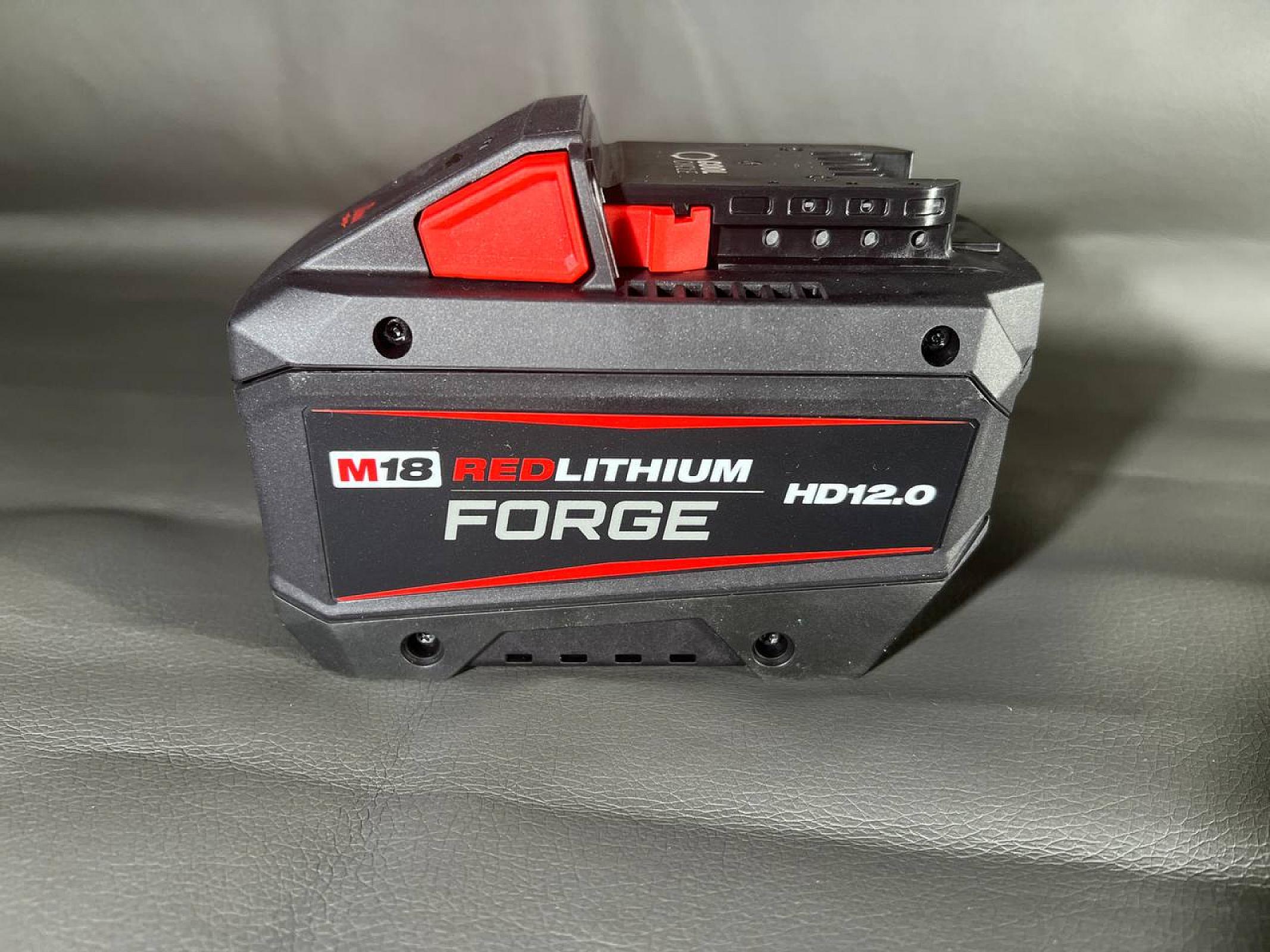 Акумулятор Milwaukee 48-11-1813 M18 REDLITHIUM FORGE HD12.0, 18V, 12.0Ah