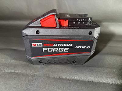 Акумулятор Milwaukee 48-11-1813 M18 REDLITHIUM FORGE HD12.0, 18V, 12.0Ah