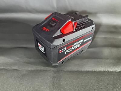 Акумулятор Milwaukee 48-11-1813 M18 REDLITHIUM FORGE HD12.0, 18V, 12.0Ah