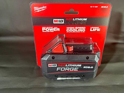 Акумулятор Milwaukee M18 REDLITHIUM FORGE XC8.0 (48-11-1881), 18V, 8.0Ah