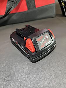 Акумулятор Milwaukee M18 Compact REDLITHIUM 1.5 Ah (48-11-1815)