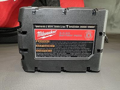 Акумулятор Milwaukee M18 REDLITHIUM XC3.0 (48-11-1828)