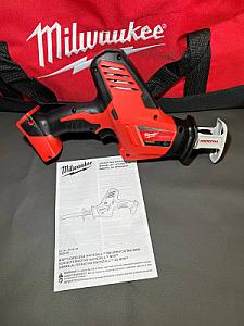 Акумуляторна шабельна пила Milwaukee M18 HACKZALL 2625-20