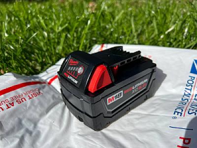 Акумуляторна батарея Milwaukee M18 B5 5.0 Ah (48-11-1850) REDLITHIUM™