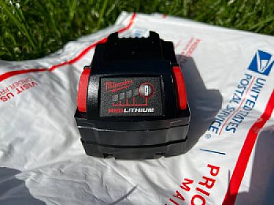 Акумуляторна батарея Milwaukee M18 B5 5.0 Ah (48-11-1850) REDLITHIUM™