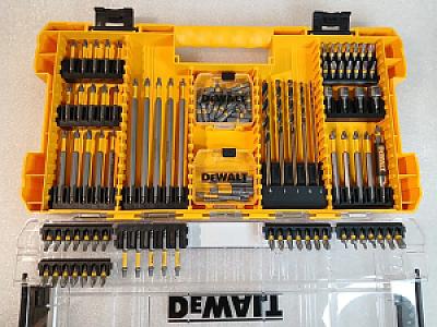 Комплексний набір із 120 предметів DEWALT Maxfit Ultra Steel DWAUMF120SET