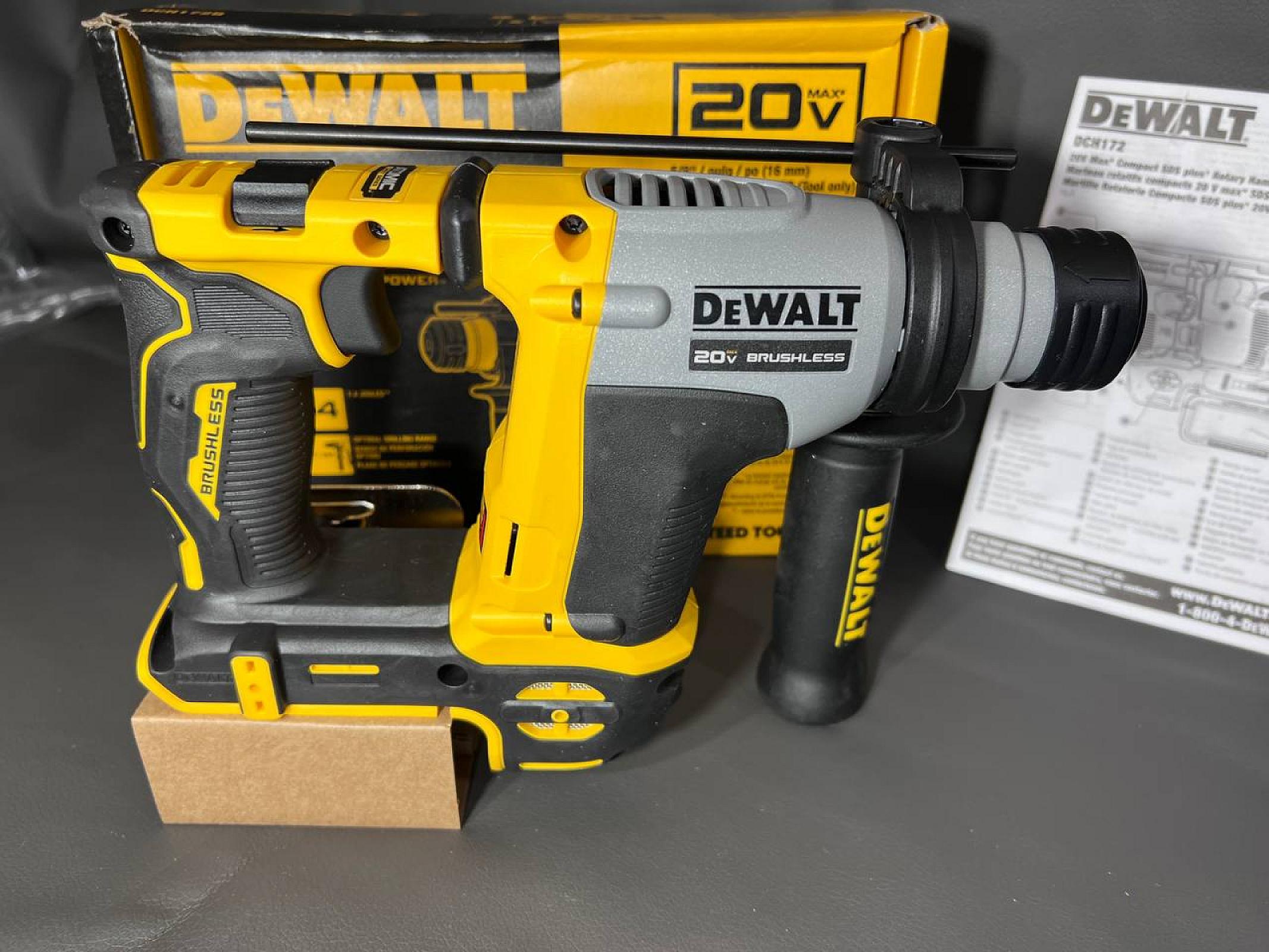 Акумуляторний перфоратор Dewalt DCH172