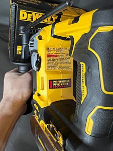 Акумуляторний перфоратор Dewalt DCH172