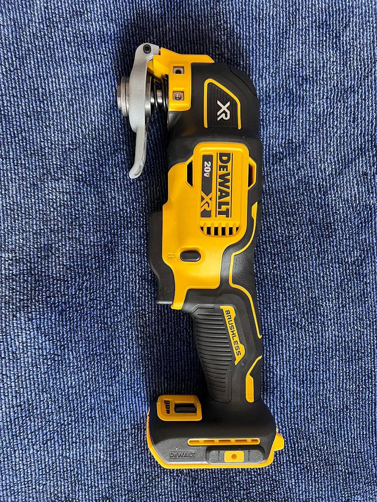Реноватор DeWalt DCS356