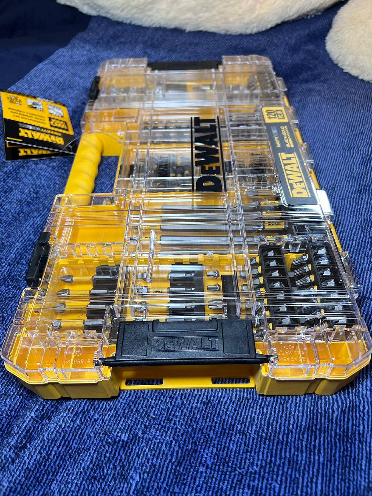 Комплексний набір із 120 предметів DEWALT Maxfit Ultra Steel DWAUMF120SET