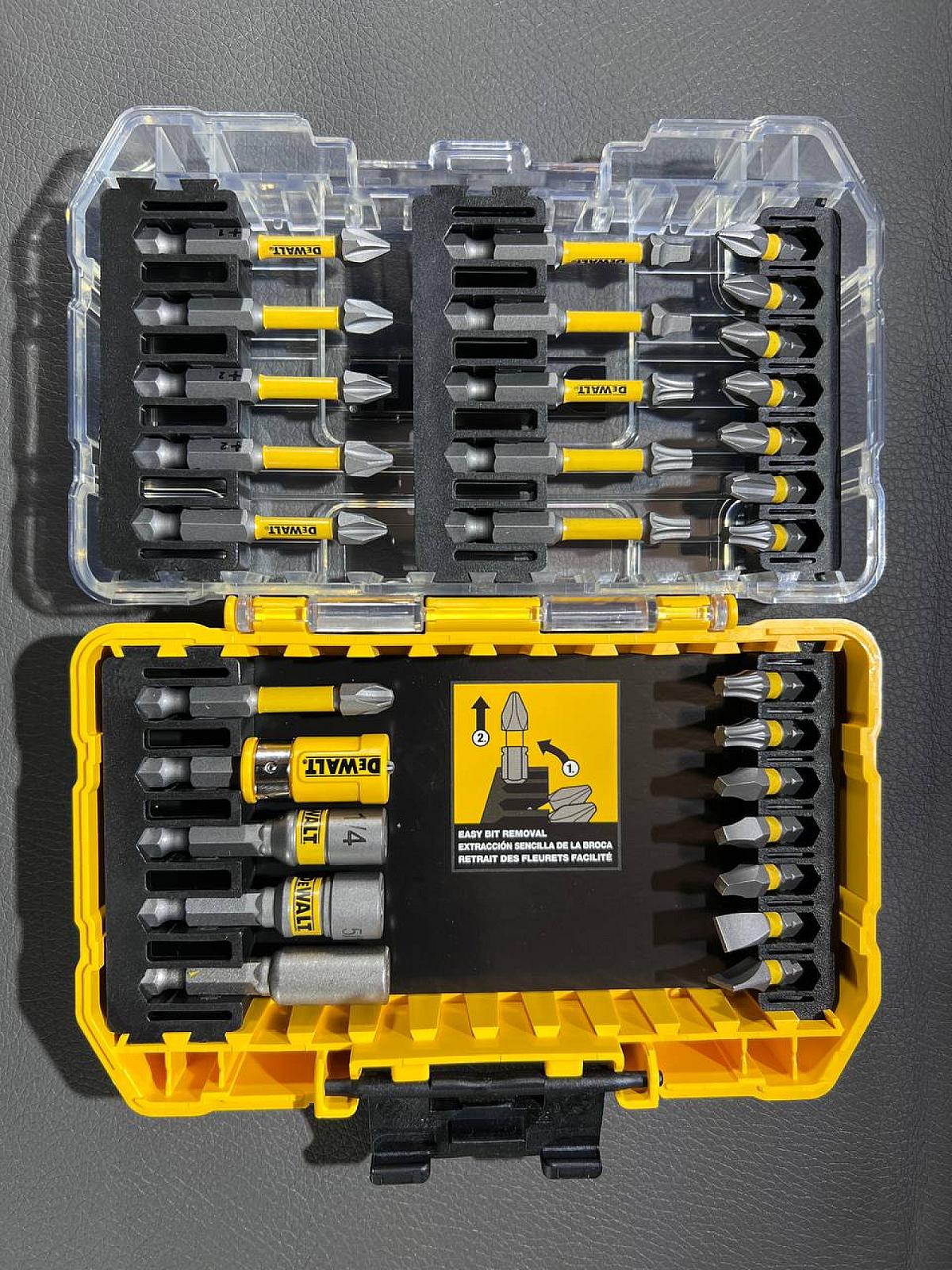 Набір шестигранних сталевих біт Dewalt MAXFIT ULTRA 1/4 дюйма (30 предметів)