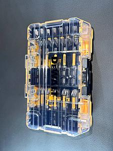 Набір шестигранних сталевих біт Dewalt MAXFIT ULTRA 1/4 дюйма (30 предметів)