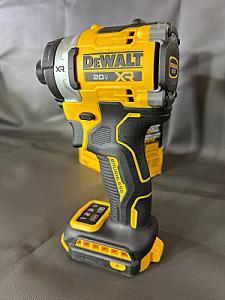 Самий потужний імпакт DeWALT DCF860